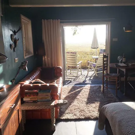 Bee Bee Bungalow بيت للعطل De Westen